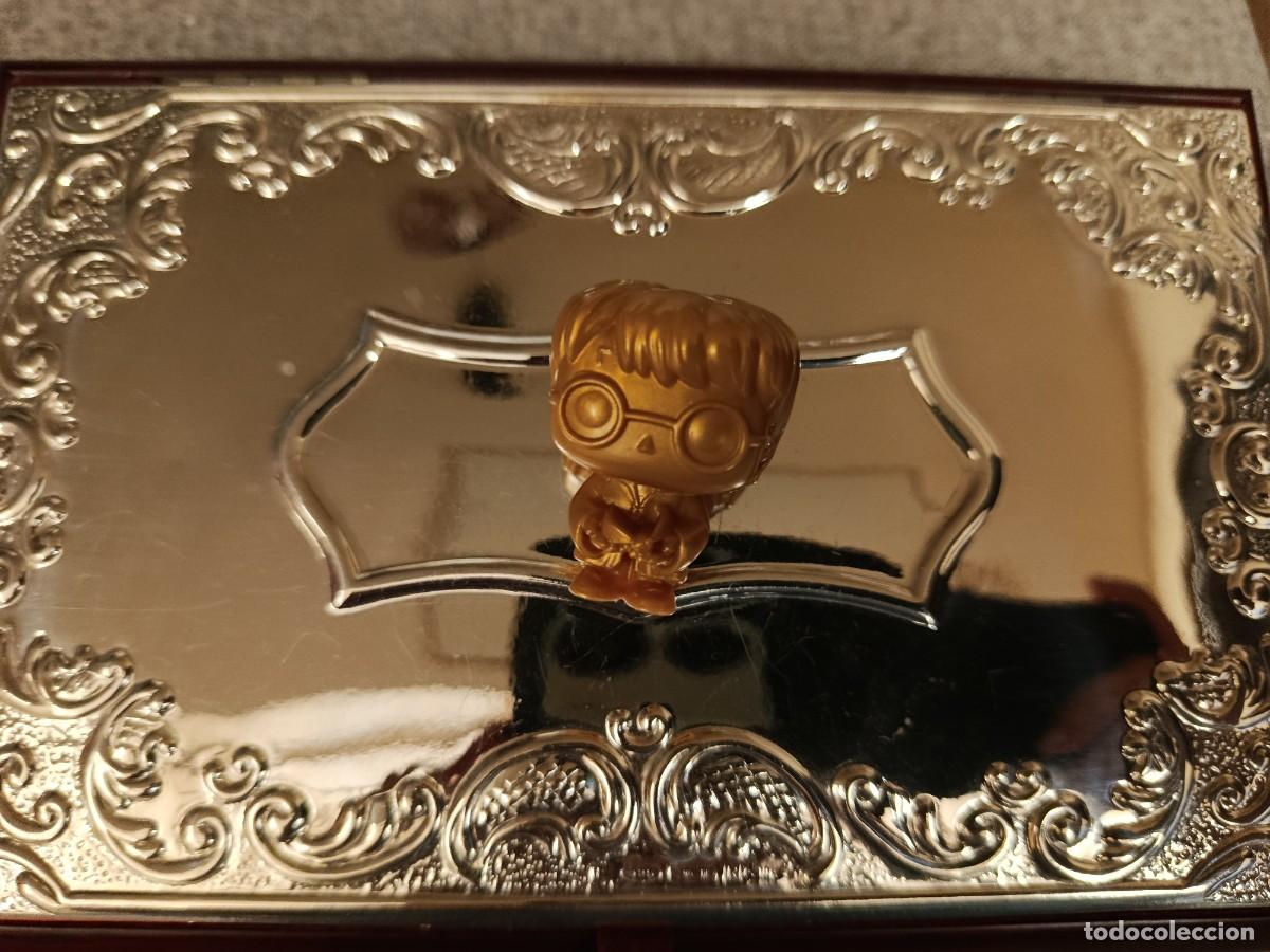 Funko Pop: Figura Harry Potter color oro edici&oacute;n limitada