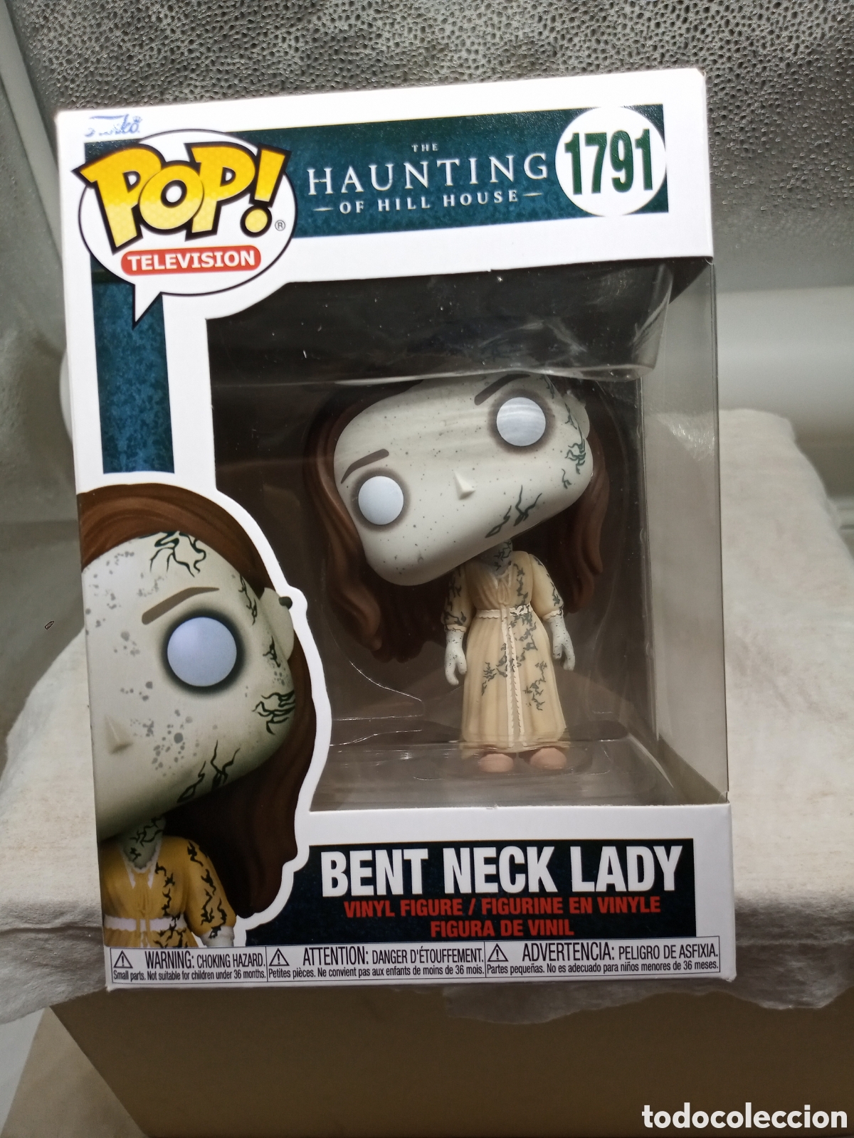 Funko Pop: Dama del cuello partido funko
