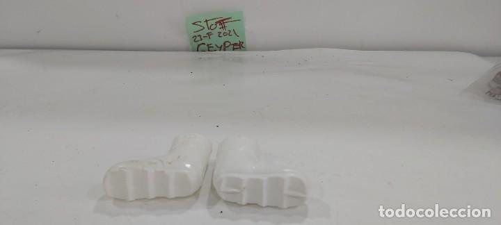 Geyperman: ANTIGUO Y ORIGINAL ACCESORIO GEYPERMAN ORIGINAL AL 100% BOTAS BLANCAS - Foto 3
