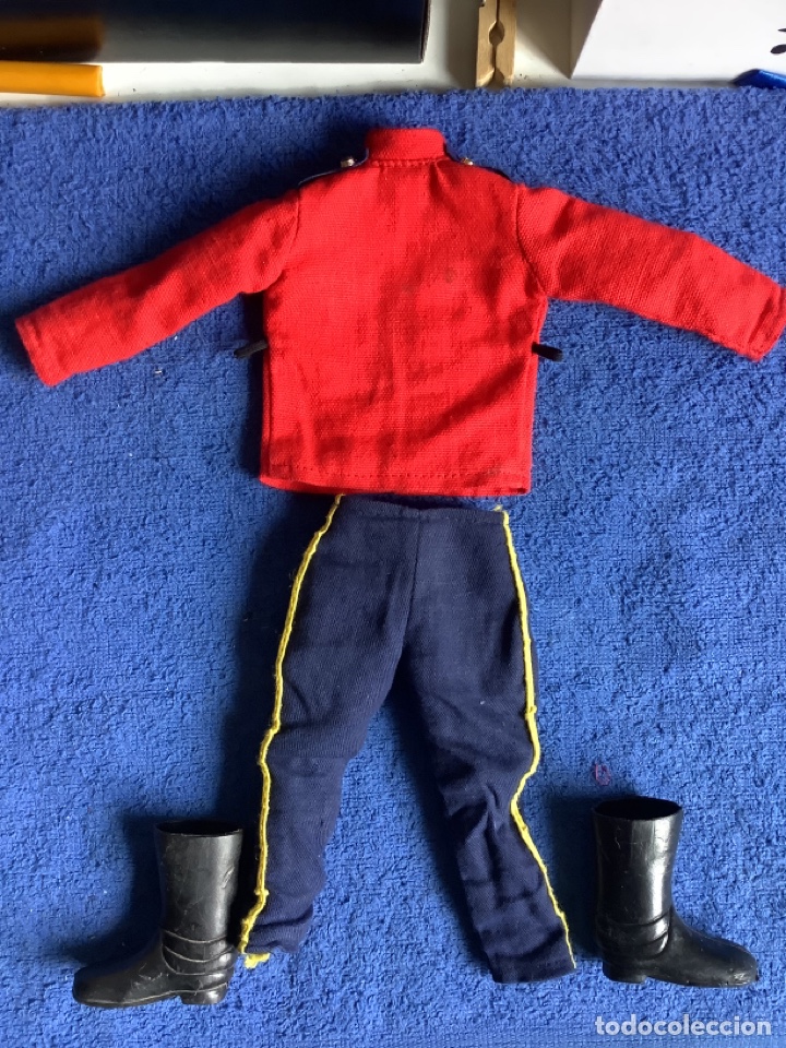 Geyperman: Traje y Botas del Geyperman Policia Montada del Canada - Foto 2