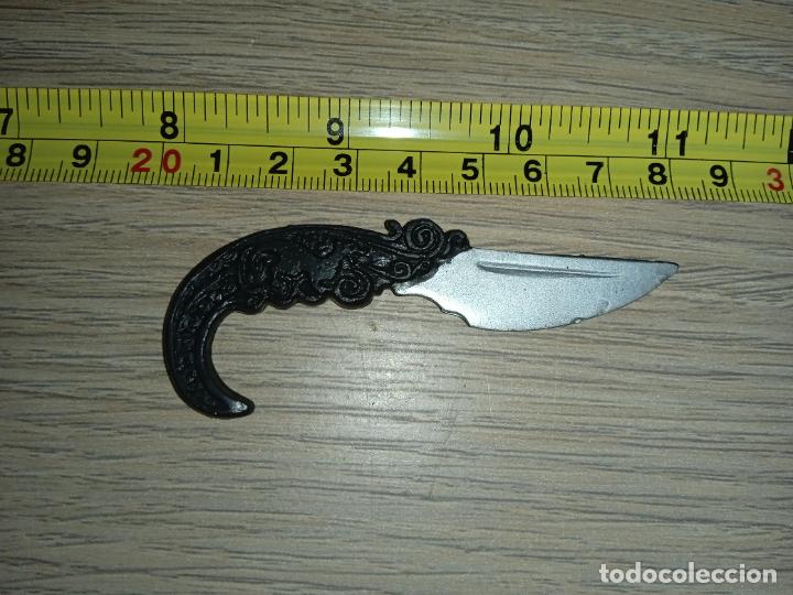 Geyperman: Cuchillo machete pu&ntilde;al figuras de acci&oacute;n geyperman action man - Foto 1