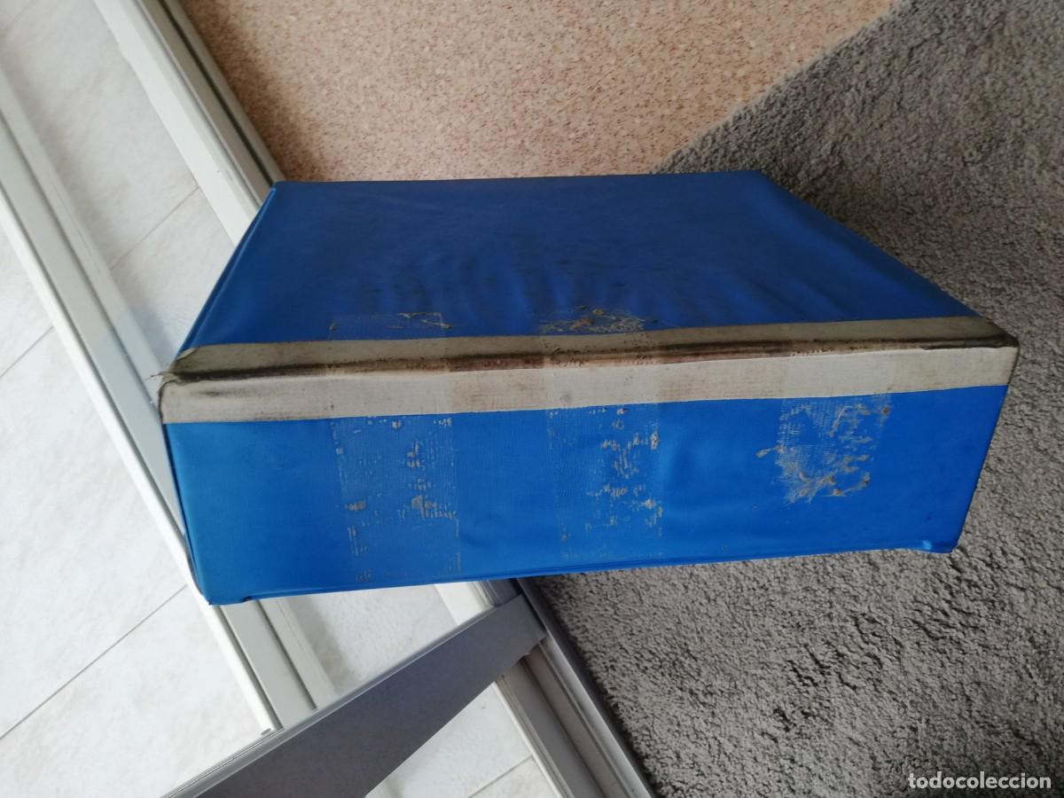 Geyperman: Malet&iacute;n para guardar figuras de acci&oacute;n. - Foto 3