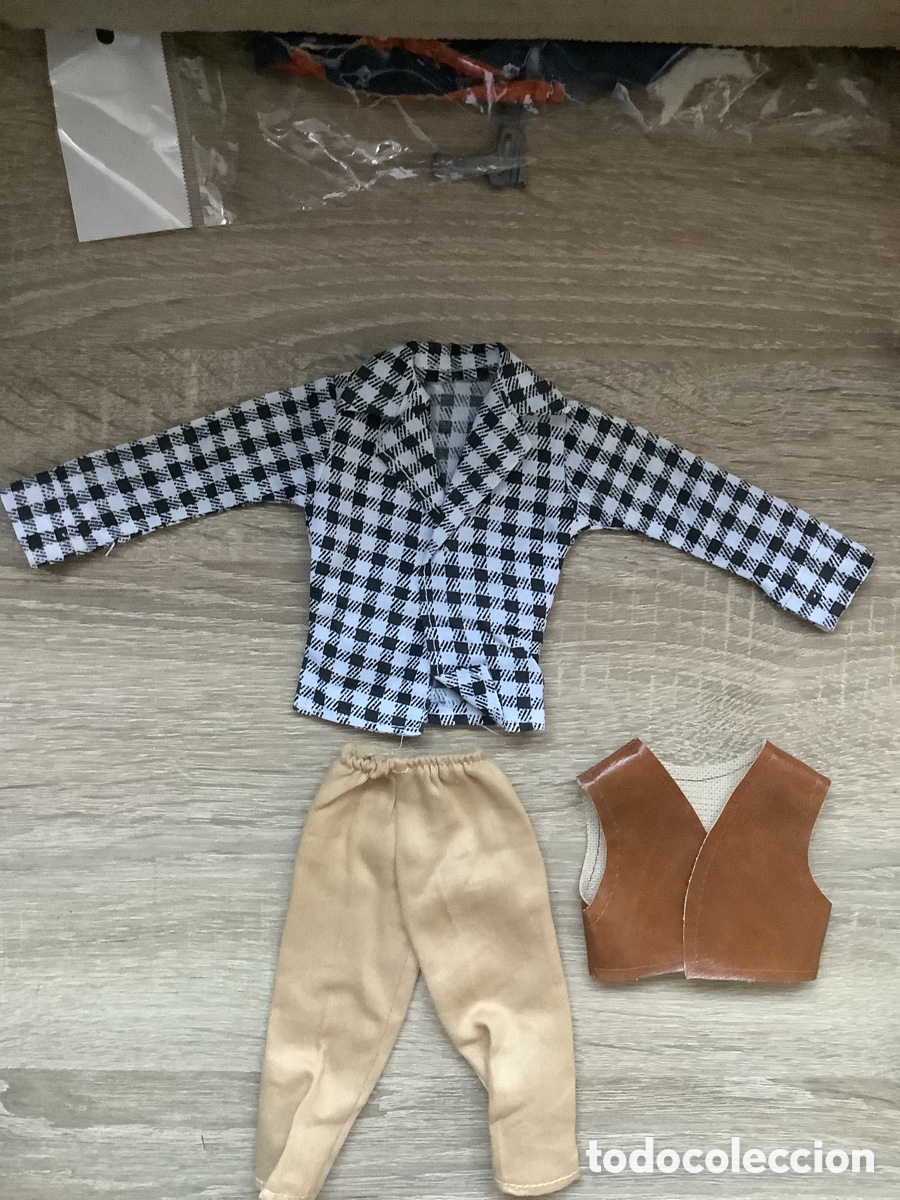 Geyperman: Conjunto de Ropa y del Cowboy Geyperman con Camisa Negra