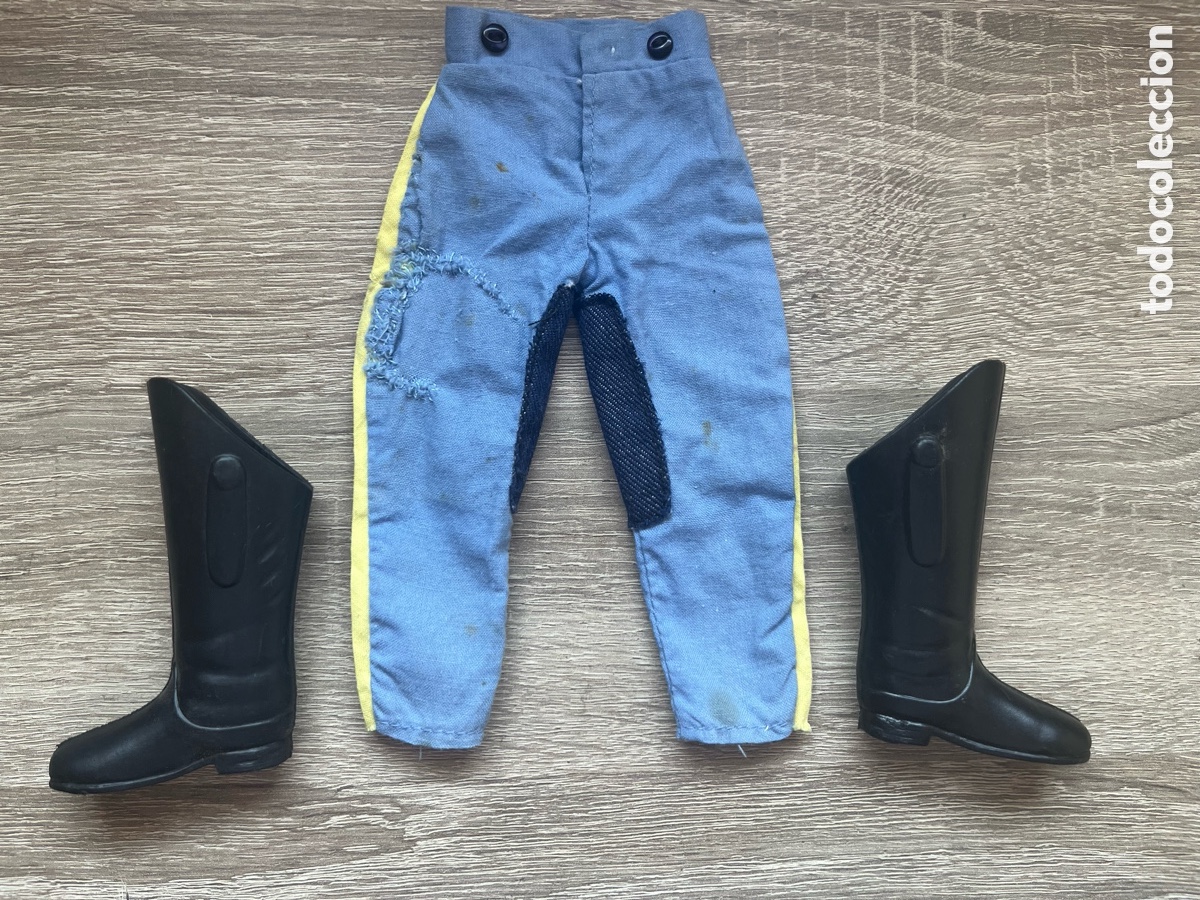 Geyperman: Pantal&oacute;n y Botas del Geyperman Septimo de Caballeria