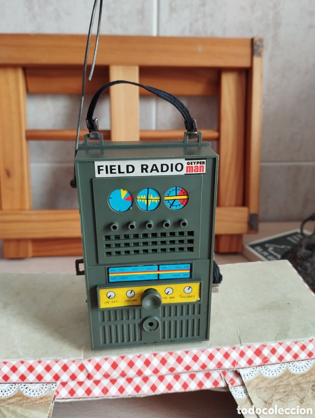 Geyperman: FIELD RADIO GEYPER MAN