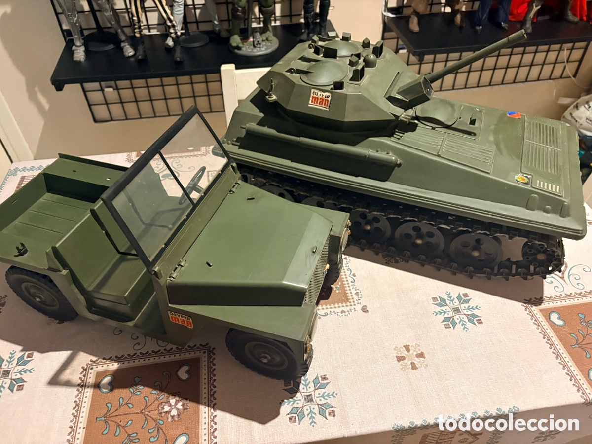 Geyperman: Tanque scorpion y land rover geyperman