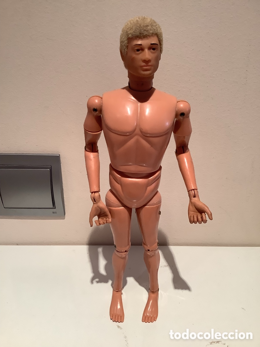 Geyperman: Maniqu&iacute; Geyperman Rubio con Ojos Marrones