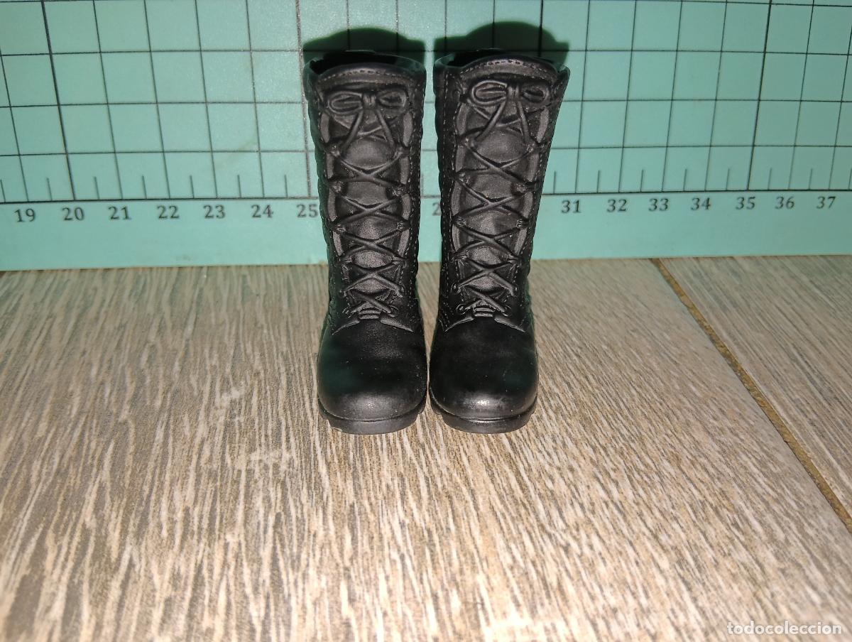 Geyperman: Botas originales Mu&ntilde;eco figura Geyperman Geyper man - Foto 1