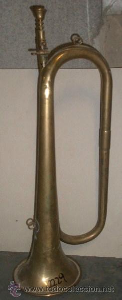 Instrumentos musicales: Trompeta de 46 cms de largo - Foto 1
