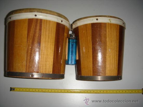 Instrumentos musicales: Bongos de madera y cuero. - Foto 1