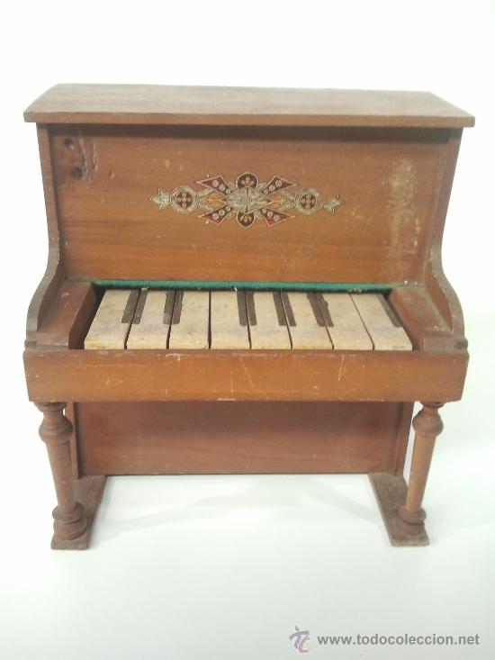 piano madera juguete