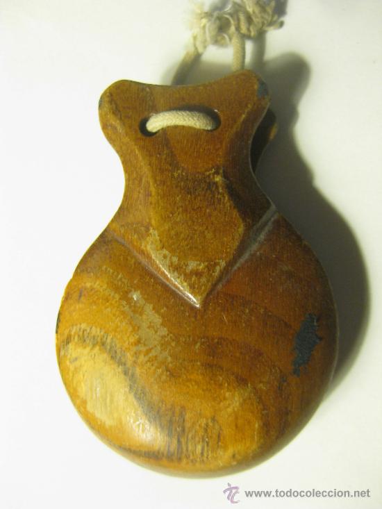 Instrumentos musicales: CASTA&Ntilde;UELA ANTIGUA DE MADERA VETEADA - Foto 1