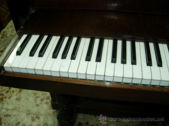 Instrumentos musicales: Piano Antiguo Montano Madrid - Foto 4