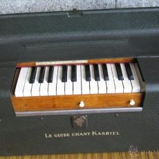 Instrumentos musicales: PIANO PORTATIL (BARTOLINI) - DE CHAPA. Lote 41238133