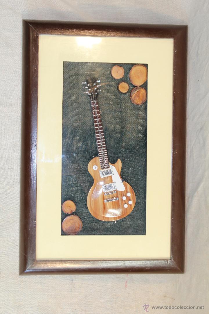 Instrumentos musicales: CUADRO VITRINA CON GUITARRA MINIATURA - Foto 4