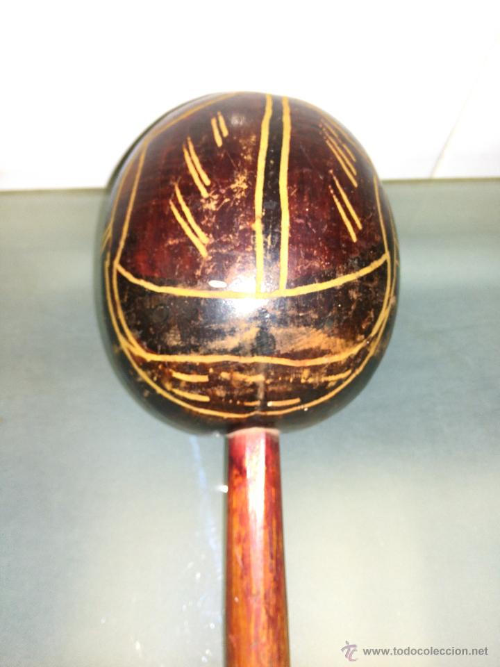 Instrumentos musicales: Maraca artesanal. Tallada a mano - Foto 4