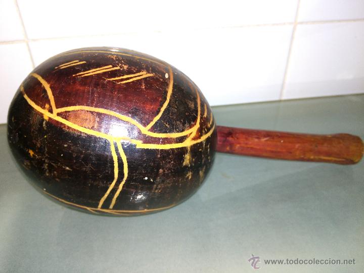 Instrumentos musicales: Maraca artesanal. Tallada a mano - Foto 5