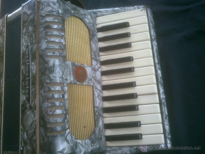 Instrumentos musicales: ACORDEON ALEMAN WELTMEISTE POST LABOREM - Foto 2