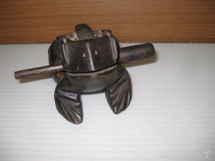 Instrumentos musicales: Rana de madera hueca, - Foto 3