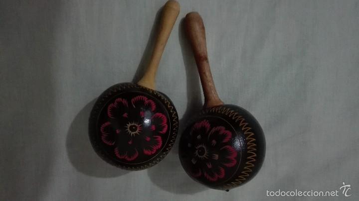 Instrumentos musicales: Antiguos y curiosas maracas - Foto 1