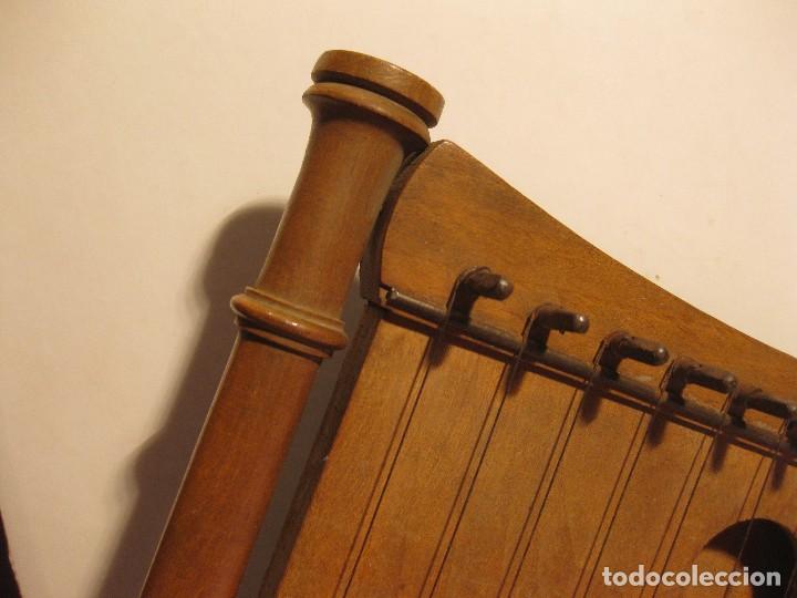 Instrumentos musicales: instrumento de cuerda citara - Foto 3