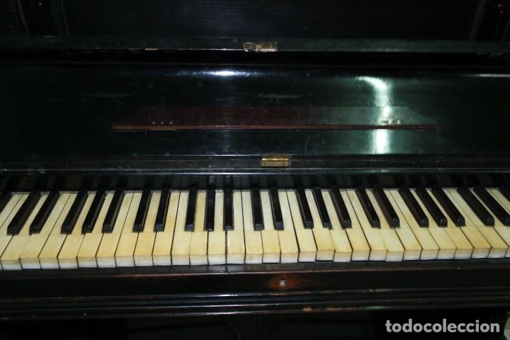 Instrumentos musicales: PIANO VERTICAL. REF. 5925 - Foto 3