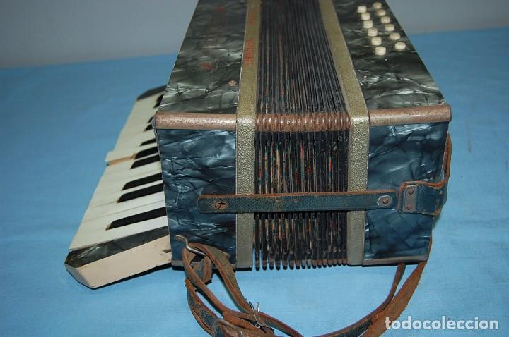 Instrumentos musicales: ANTIGUO ACORDE&Oacute;N - Foto 5