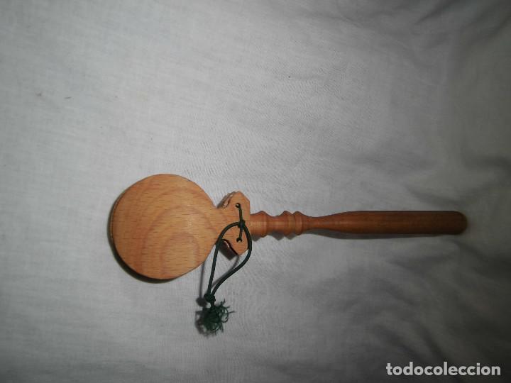 Instrumentos musicales: ANTIGUAS CASTA&Ntilde;UELAS DE MADERA CON MANGO - Foto 2