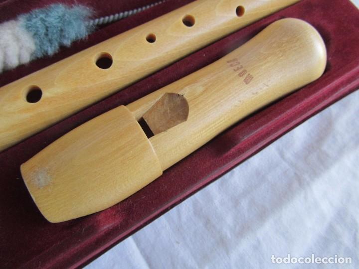 Instrumentos musicales: Flauta Moech. Estuche original con los complementos. - Foto 3