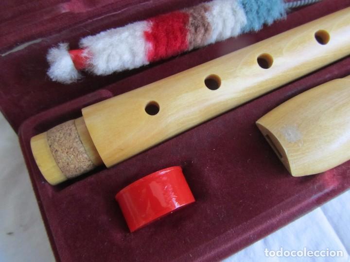 Instrumentos musicales: Flauta Moech. Estuche original con los complementos. - Foto 4