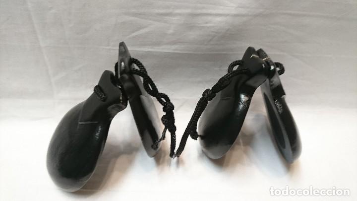 Instrumentos musicales: CASTA&Ntilde;UELAS DE MADERA - Foto 3