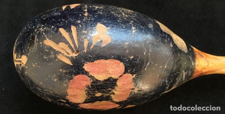Instrumentos musicales: INCREIBLE ANTIGUO SONAJERO, o MARACA DE MADERA - Foto 3