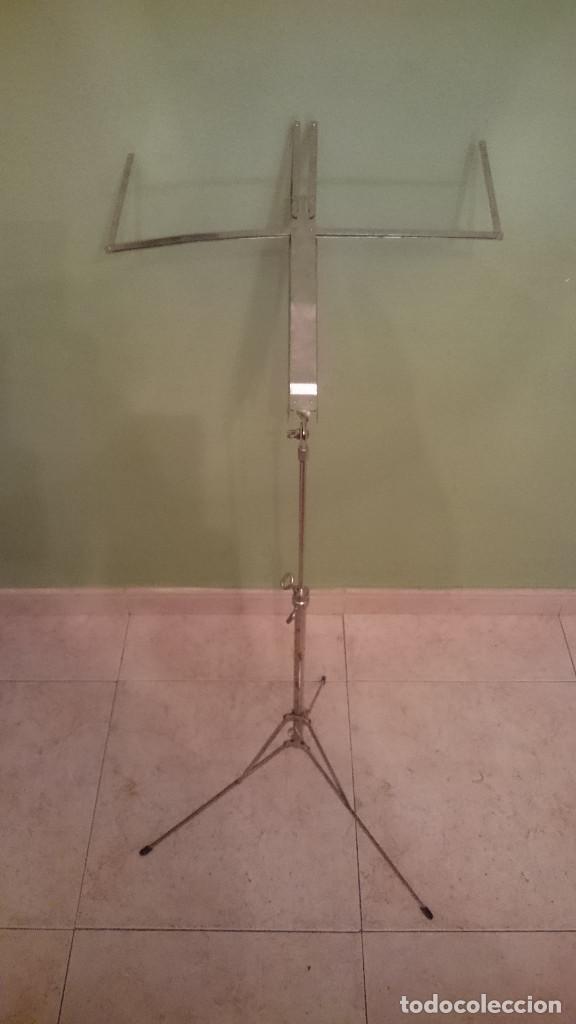 Instrumentos musicales: ANTIGUO ATRIL PLEGABLE - Foto 1