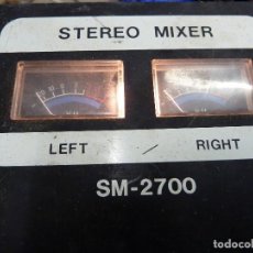 Instrumentos musicales: MESA DE MEZCLAS AKIYAMA MODELO SM-2700