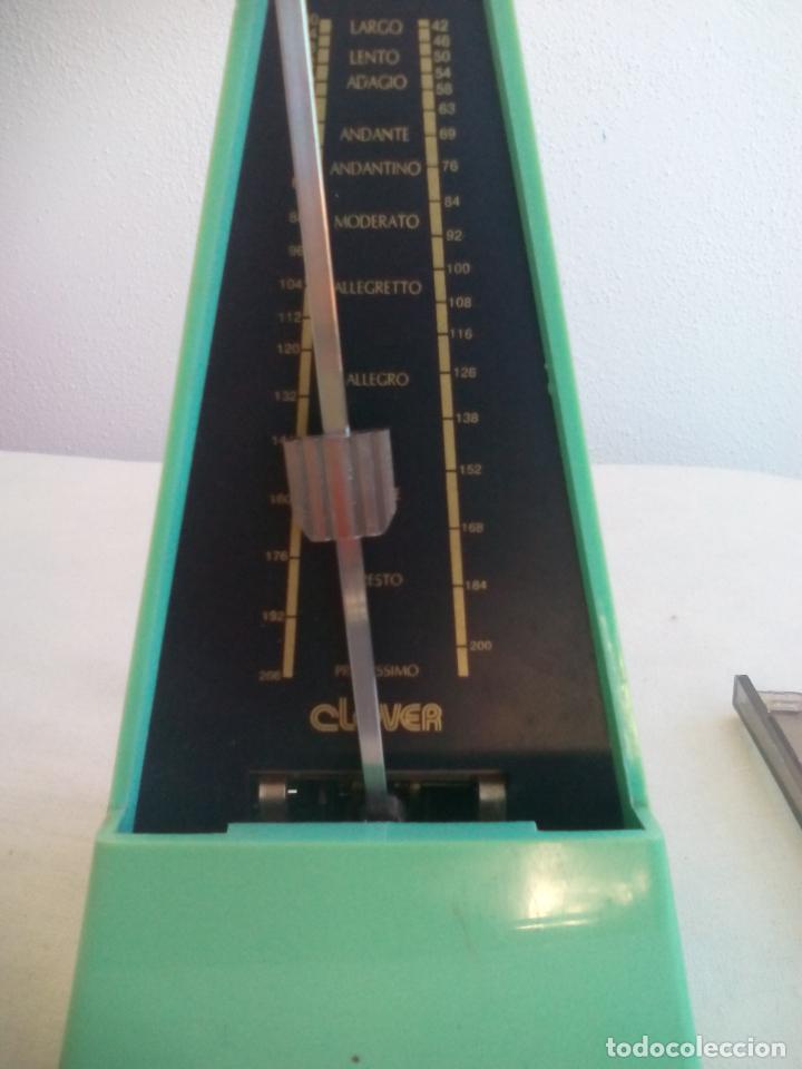 Instrumentos musicales: METR&Oacute;NOMO A CUERDA MARCA CLOVER. - Foto 3