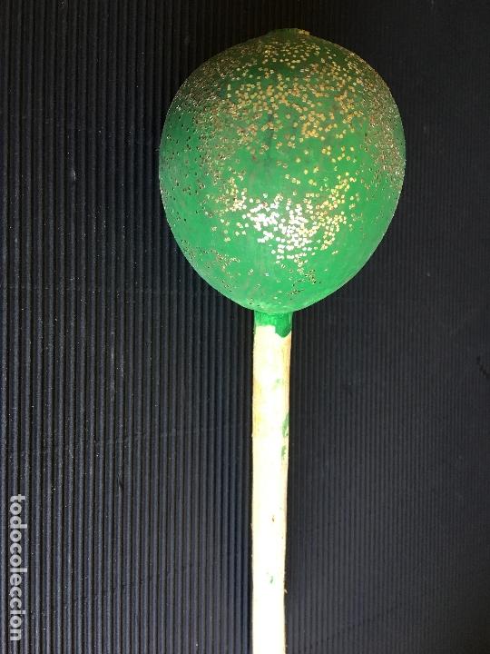 Instrumentos musicales: MAGNIFICA MARACA ARTESANAL, BELLAMENTE DECORADA - Foto 1