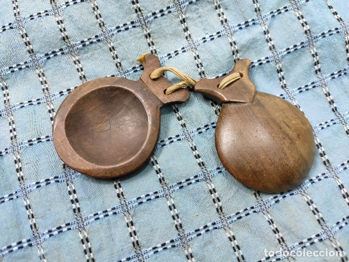 Instrumentos musicales: Casta&ntilde;uela antigua - Foto 4