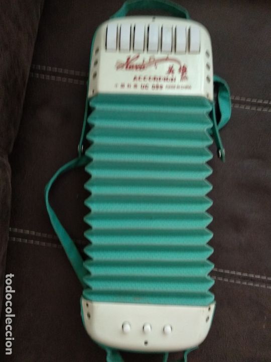 Instrumentos musicales: Antiguo juguete acordeon de la marca Hero uc 099 - Foto 4