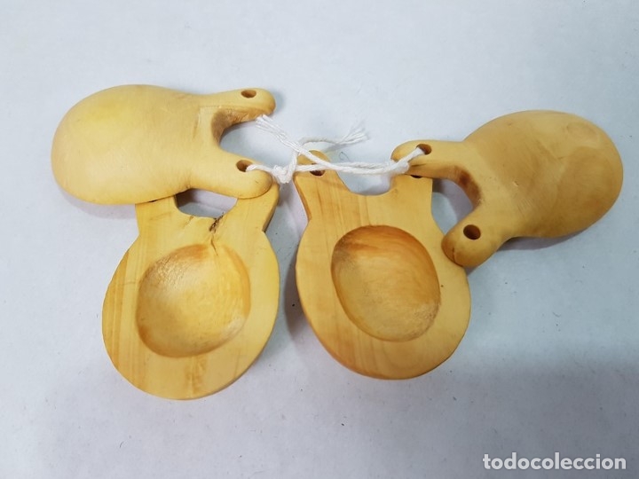 Instrumentos musicales: Pitos. Casta&ntilde;uelas de Boj - Foto 1