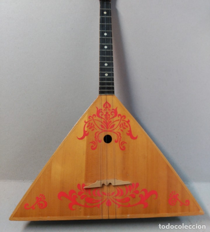 Instrumentos musicales: BALALAICA EN MADERA, INSTRUMENTO DE CUERDA - Foto 2