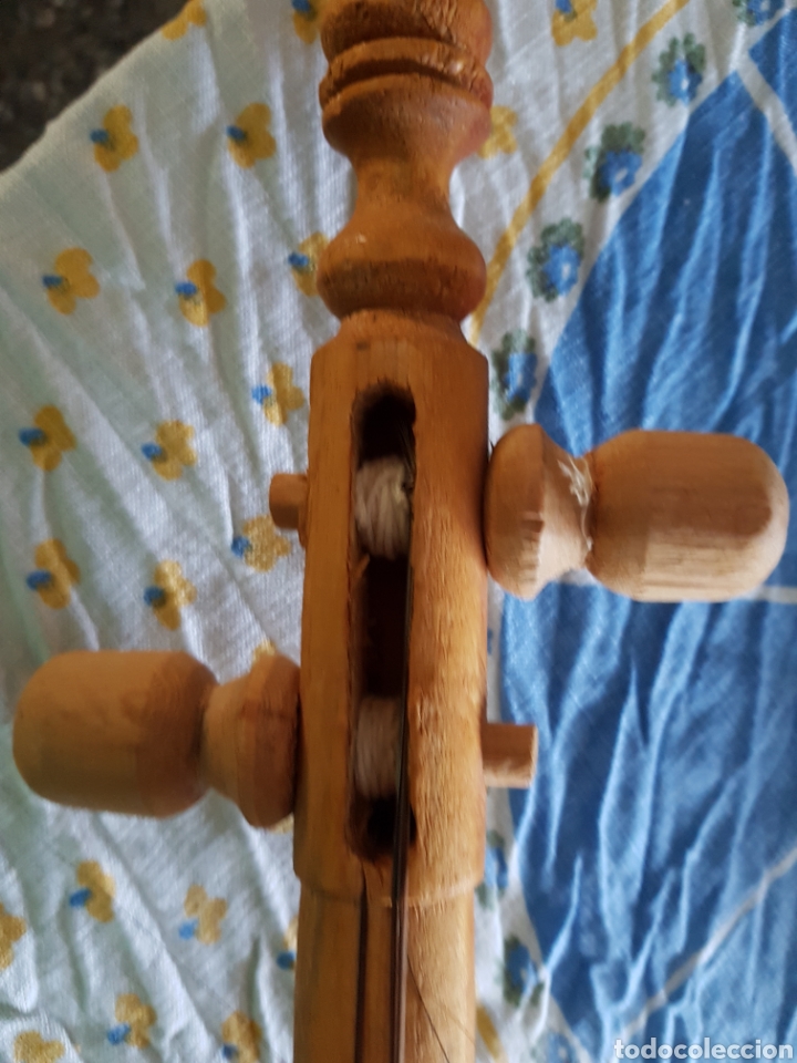 Instrumentos musicales: Guitarra egipcia - Foto 4