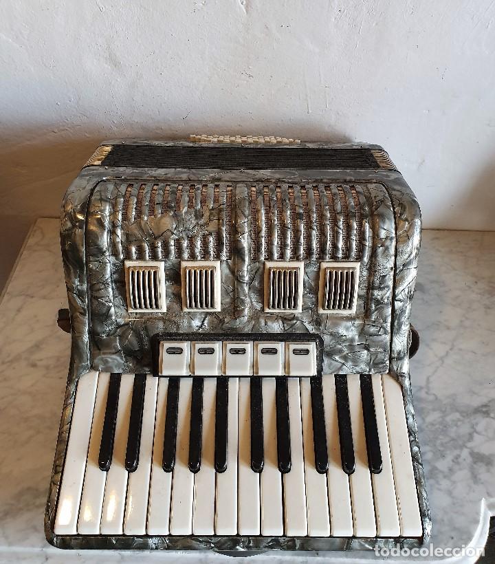 Instrumentos musicales: ACORDEON FUNCIONANDO - Foto 4