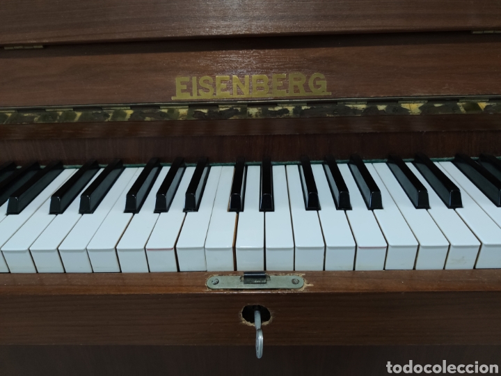 eisenberg piano serial number