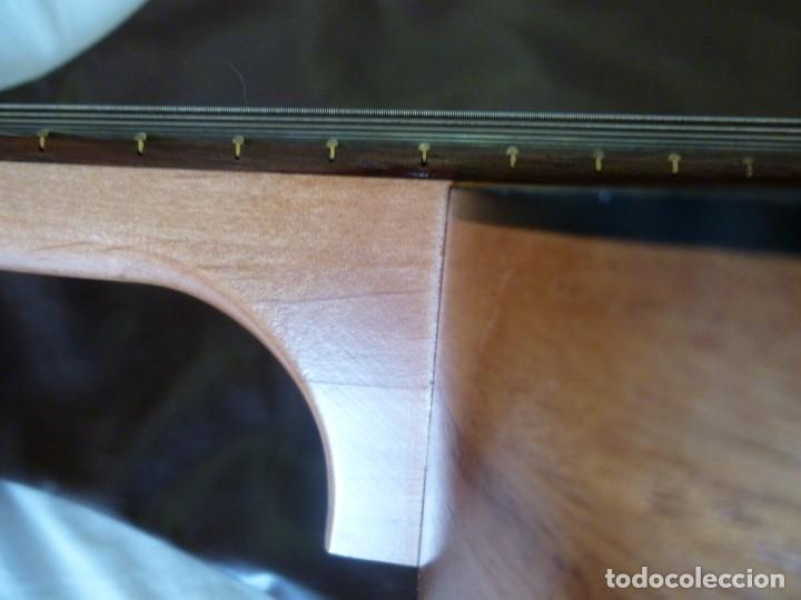 Instrumentos musicales: Antigua guitarra octava de Bruko - Foto 7 - 206823548
