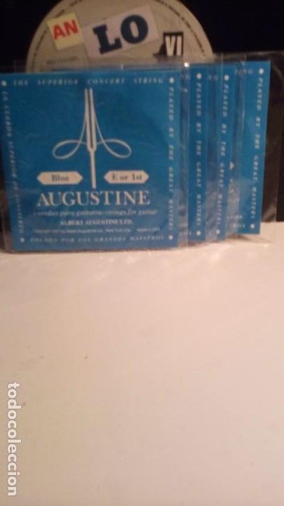 Instrumentos musicales: CUERDAS GUITARRA - AUGUSTINE . - Foto 1