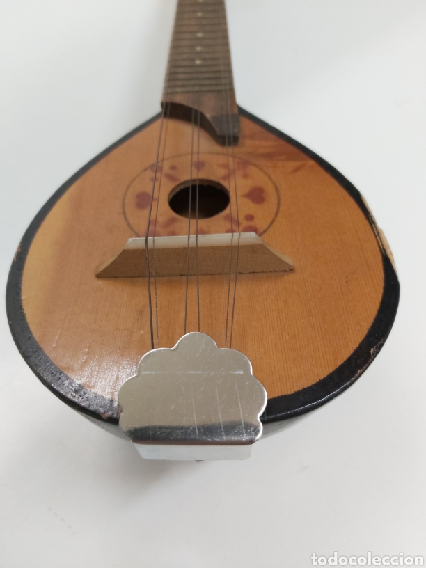 Instrumentos musicales: Peque&ntilde;a y antigua mandolina - Foto 6