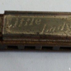 Instrumentos musicales: MINIATURA ANTIGUA DE ARMÓNICA LITTLE LADY DE HOHNER MADE IN GERMANY. 1940/50.. Lote 226145676