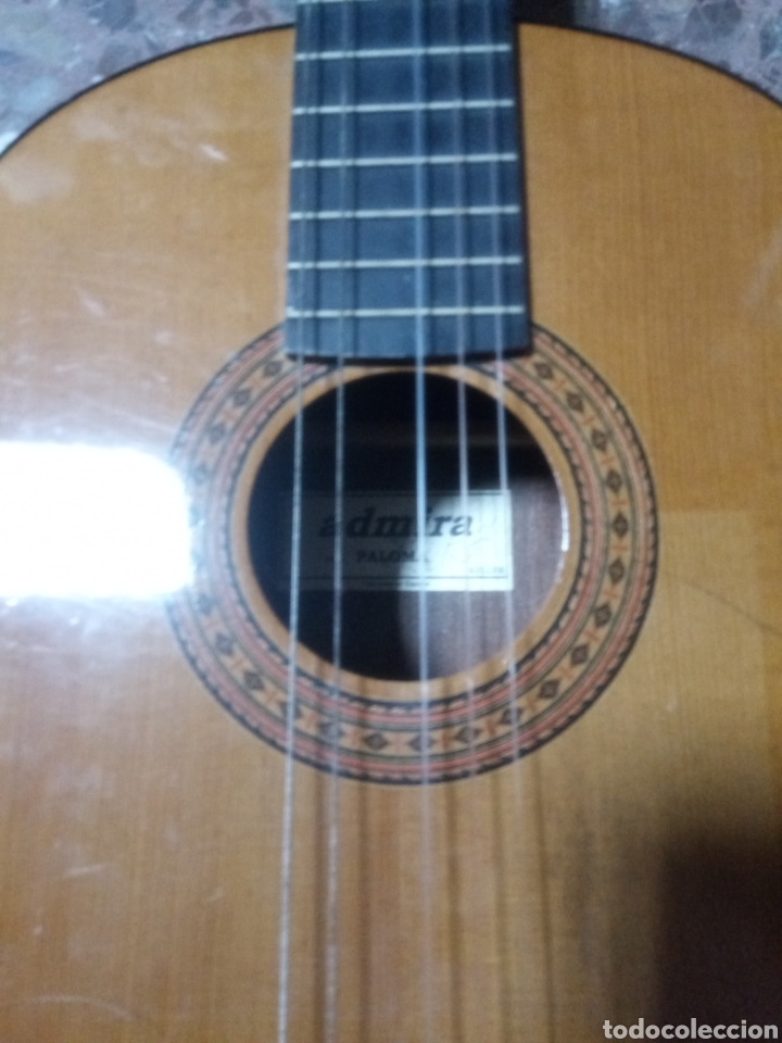 Instrumentos musicales: Guitarra admirra - Foto 1