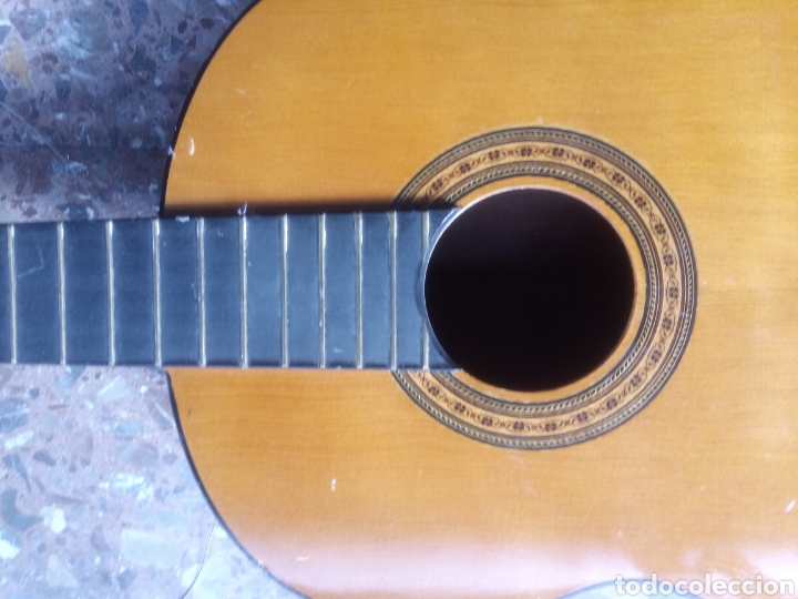 Instrumentos musicales: Guitarra antiguo - Foto 2
