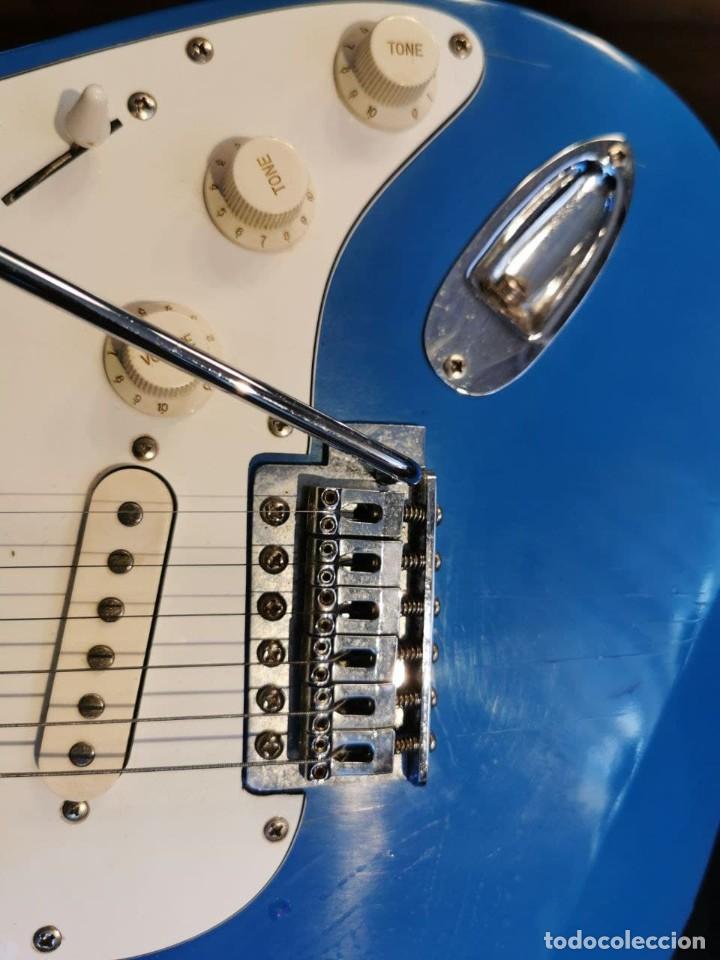 Guitarra Tipo Les Paul KAPOK Negro Mate EG-64 – MundoMusical